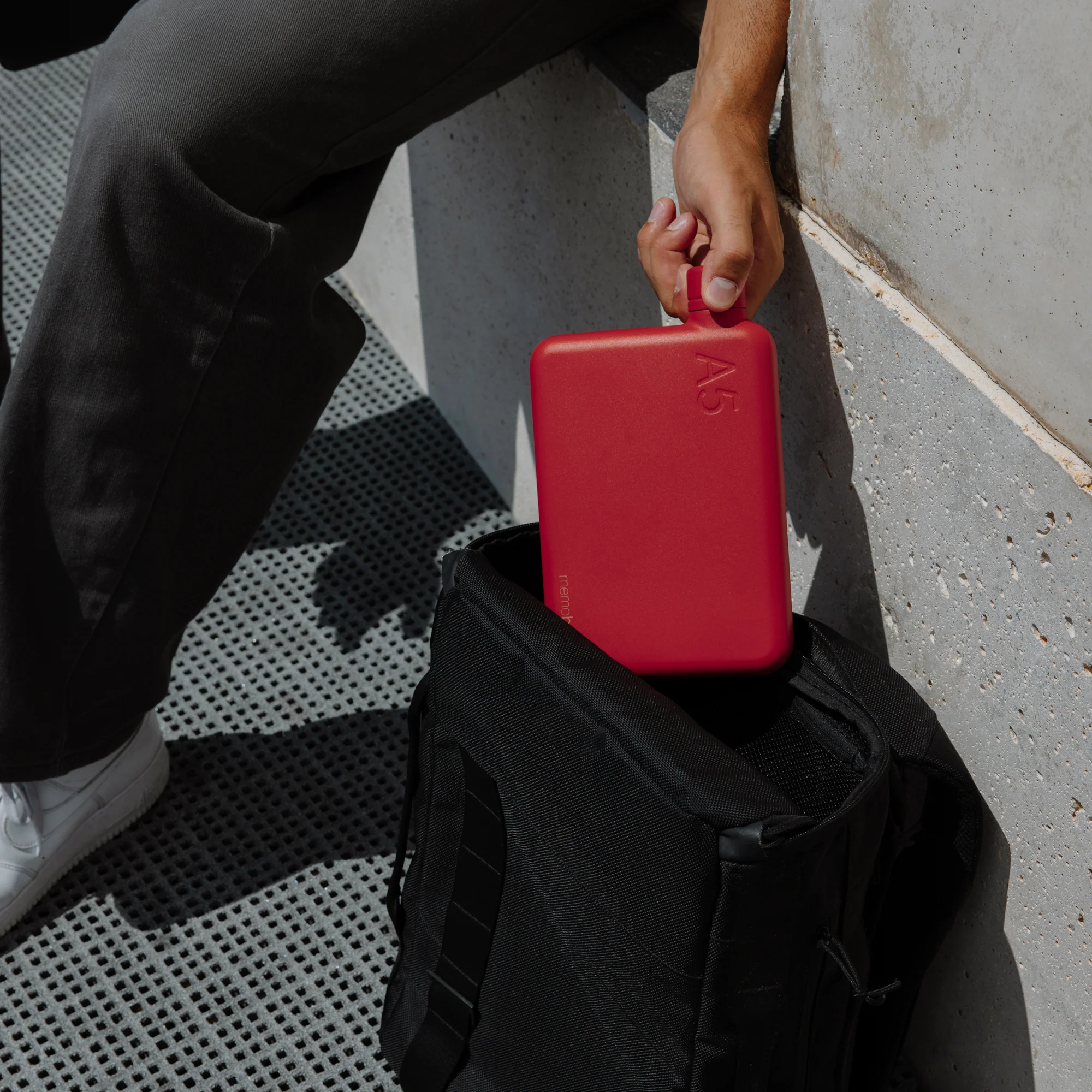 A5 memobottle (Stainless Steel) - Red - Image 3